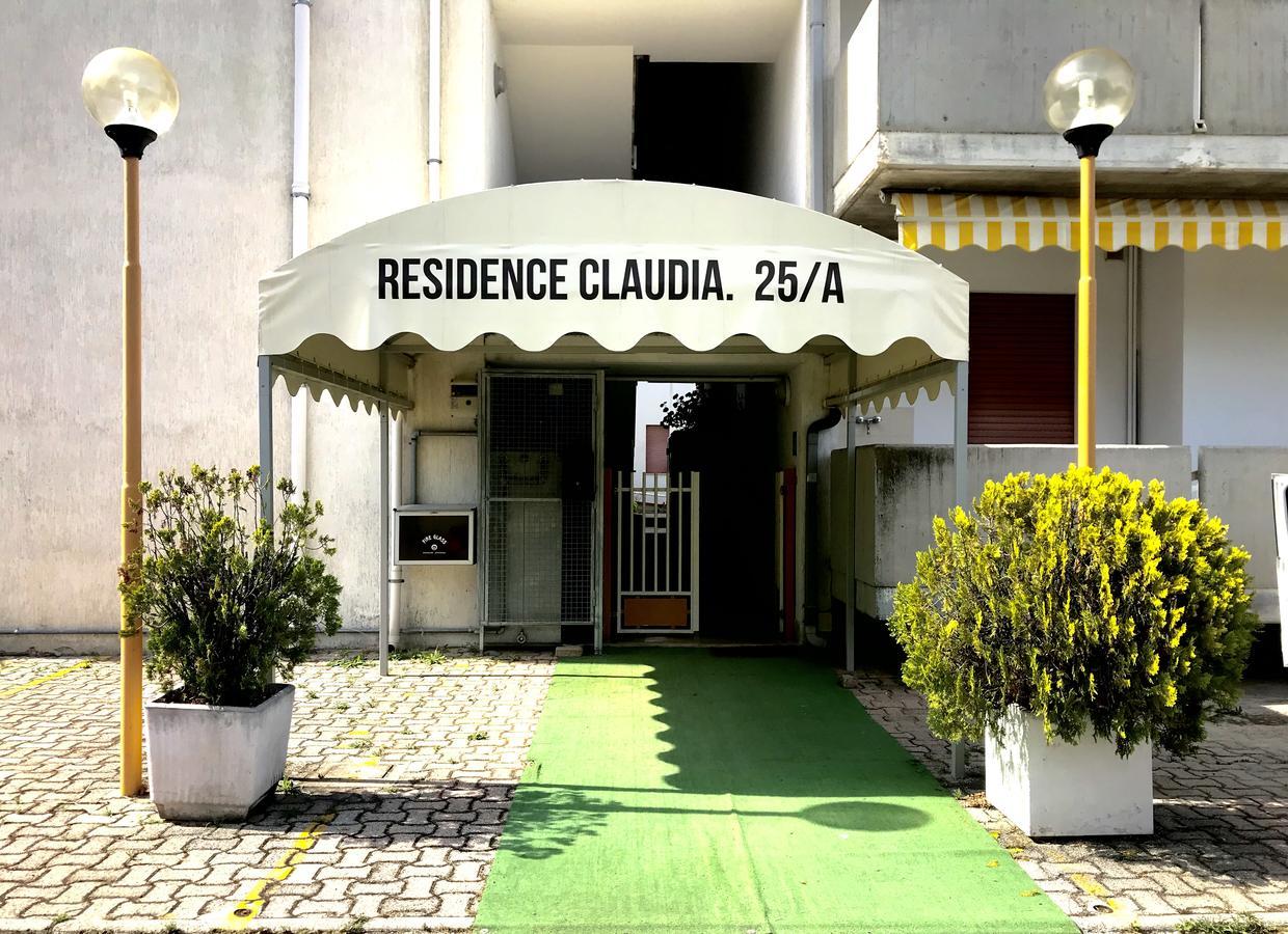 Claudia Residence Альба-Адриатика Экстерьер фото